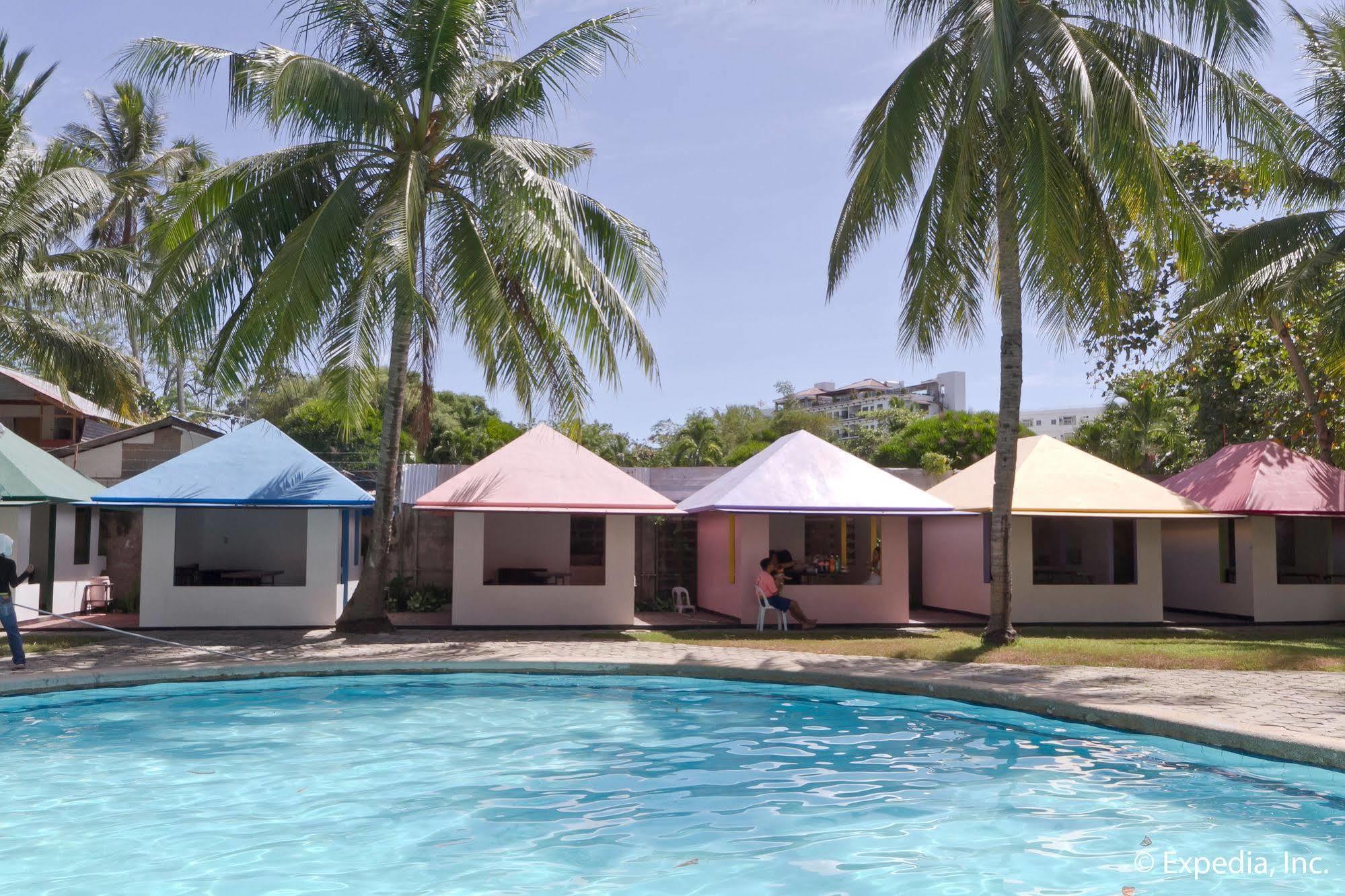 EGI Resort y hotel Isla de Mactán Exterior foto